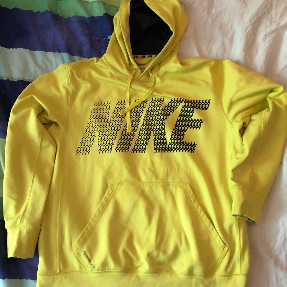 Nike Therma-Fit Hoodie